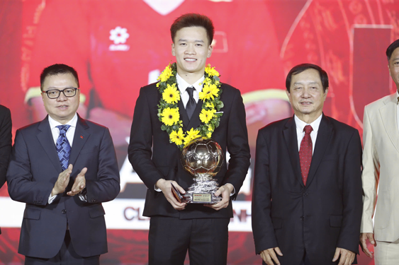 Hoàng Đức xứng đáng đoạt Quả bóng vàng Việt Nam 2025?