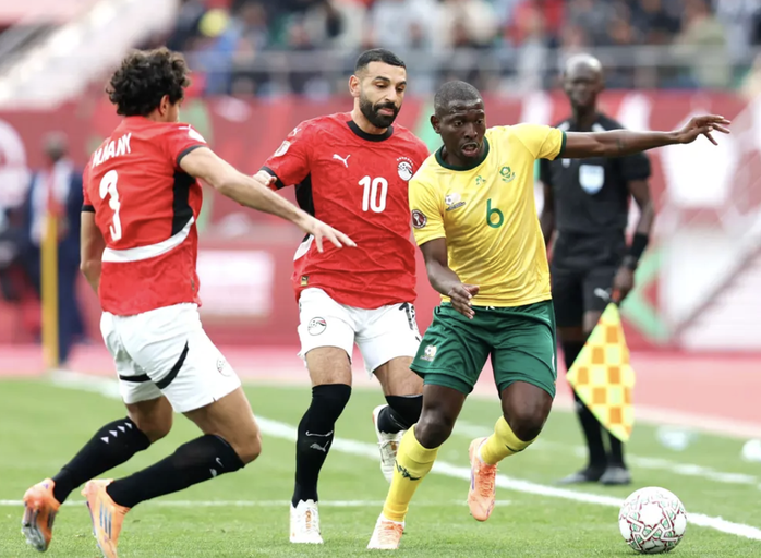 Salah lập đại công, “Pharaohs” Ai Cập vào vòng knock-out Cúp châu Phi