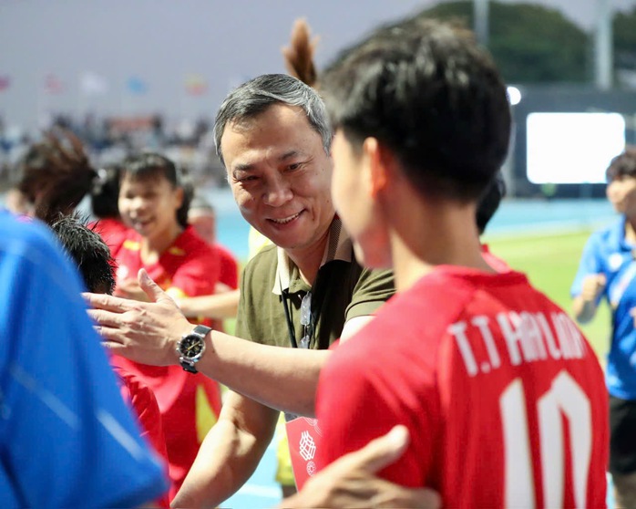 Thủ tướng Phạm Minh Chính chúc mừng tuyển U22 Việt Nam và đội bóng đá nữ