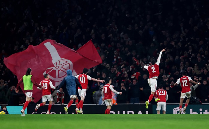 Chelsea bày “mưu lạ” hóa giải bóng chết của Arsenal