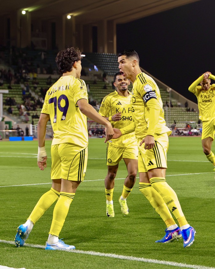 Ronaldo, Benzema lần lượt “nổi loạn”, Saudi Pro League bị đặt dấu hỏi?